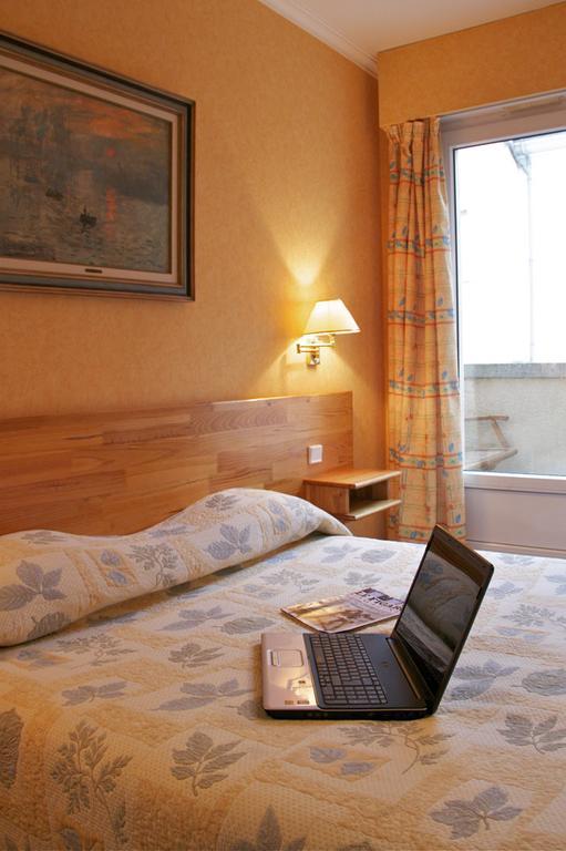 Hotel Sully Nogent-le-Rotrou Oda fotoğraf