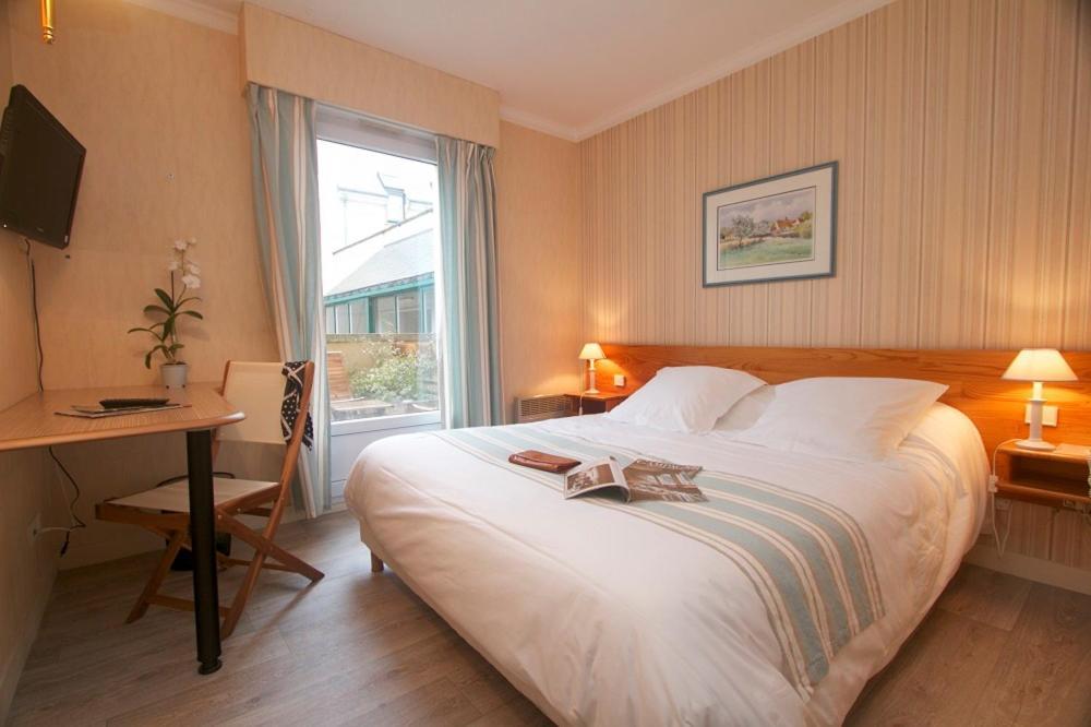 Hotel Sully Nogent-le-Rotrou Dış mekan fotoğraf