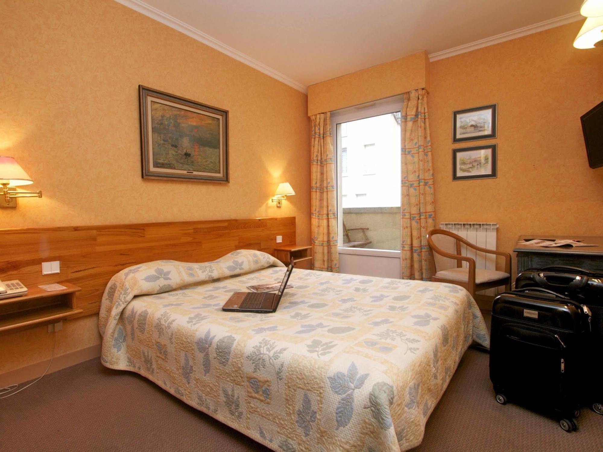 Hotel Sully Nogent-le-Rotrou Dış mekan fotoğraf