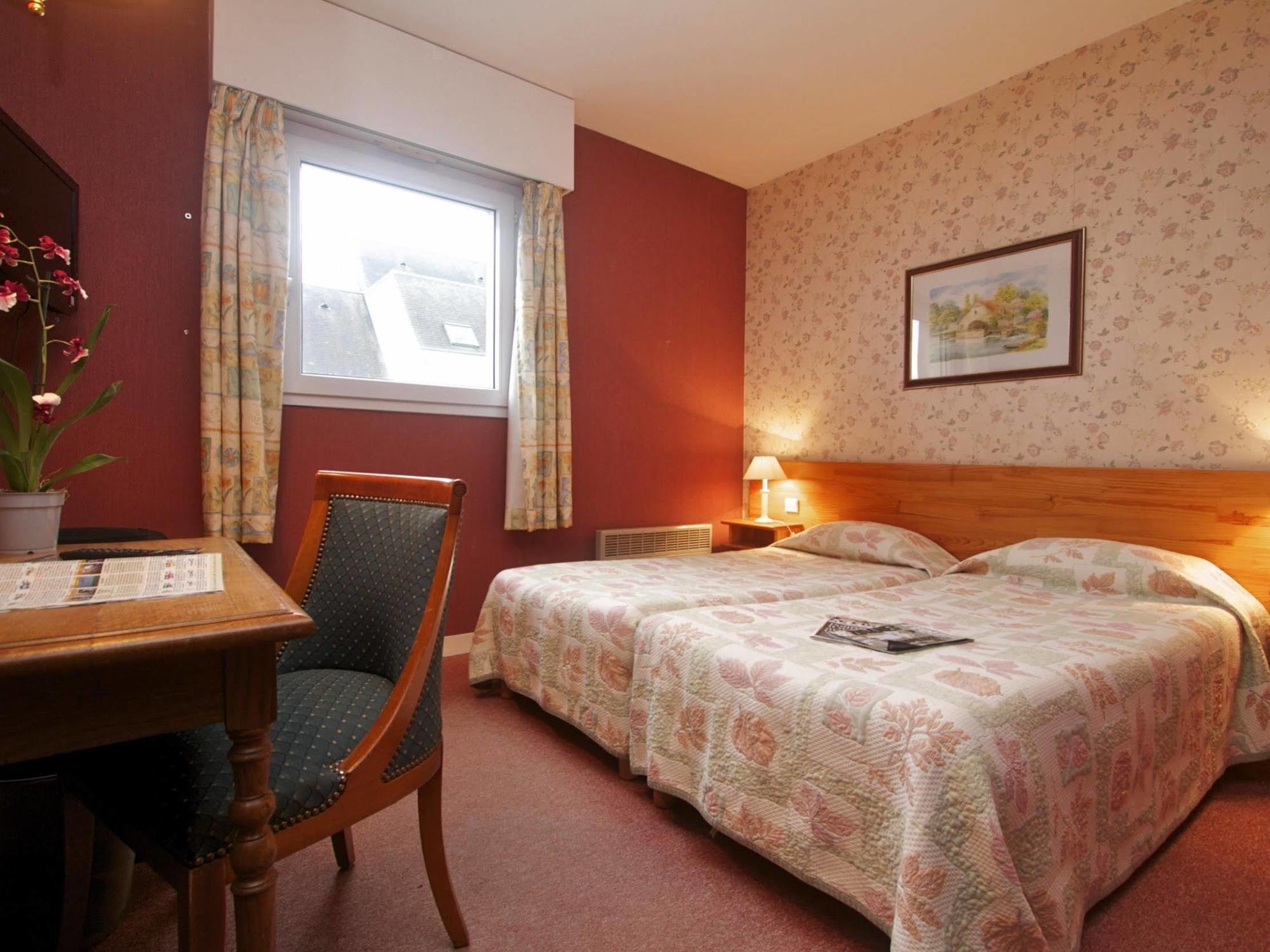 Hotel Sully Nogent-le-Rotrou Dış mekan fotoğraf