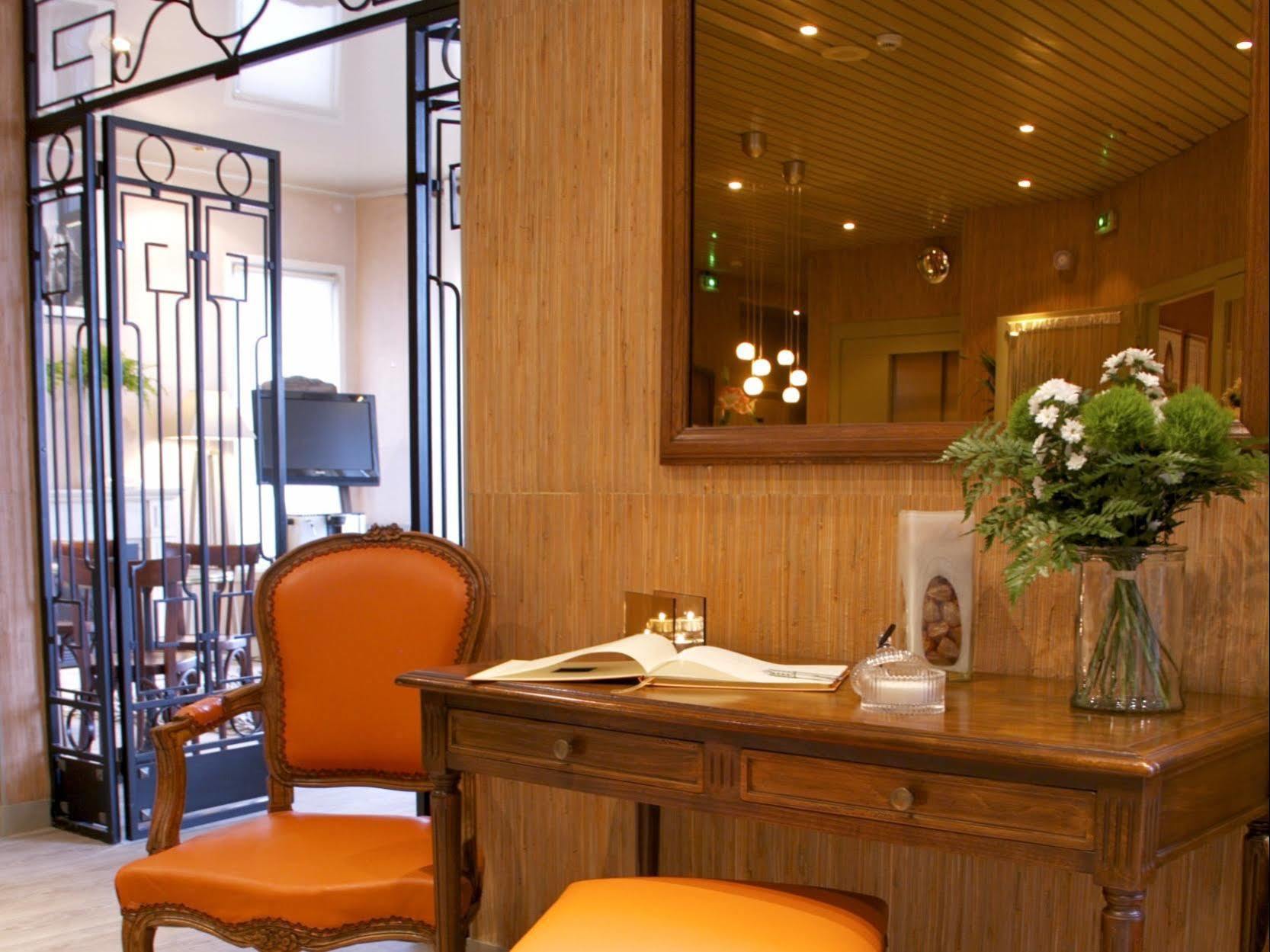 Hotel Sully Nogent-le-Rotrou Dış mekan fotoğraf