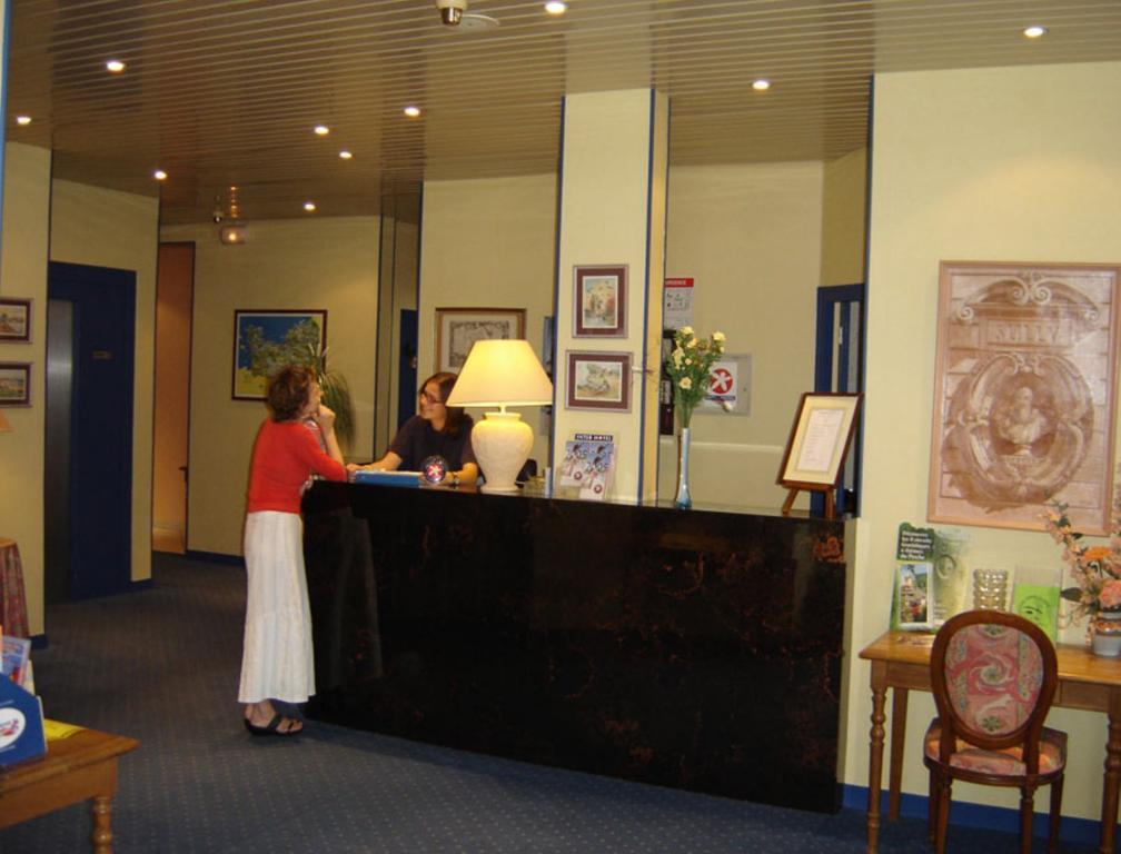 Hotel Sully Nogent-le-Rotrou Dış mekan fotoğraf
